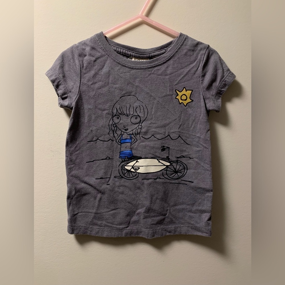 4/30$ Roxy t-shirt 3 years
